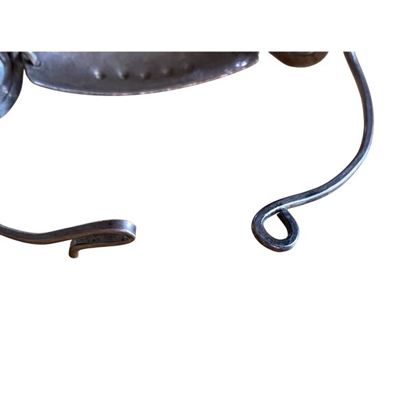 Handcrafted Silver Swirl Design Adjustable Bracelet - Picture 7 of 10